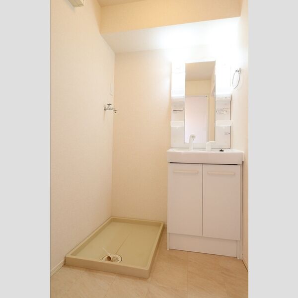 メゾンボヌール 室内洗濯機置き場☆洗髪洗面化粧台