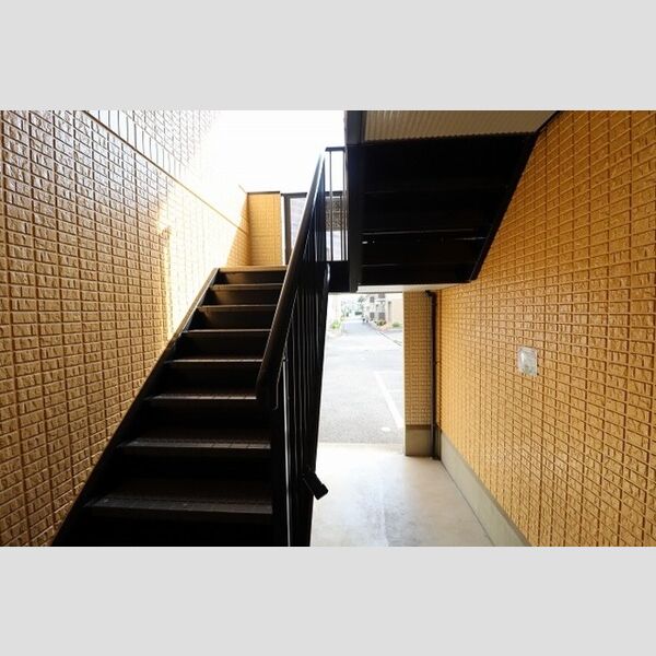 セジュールエクセレント 共用階段