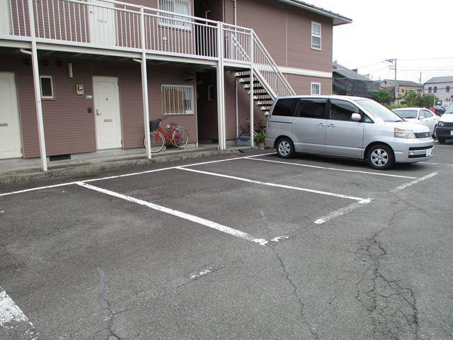 カサローサ西湘 駐車場
