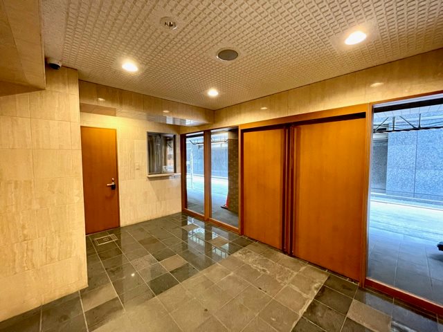 ラクラス田原町2階 エントランス