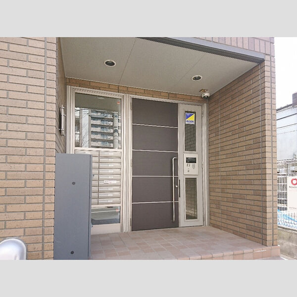 プランドール101号室 エントランス