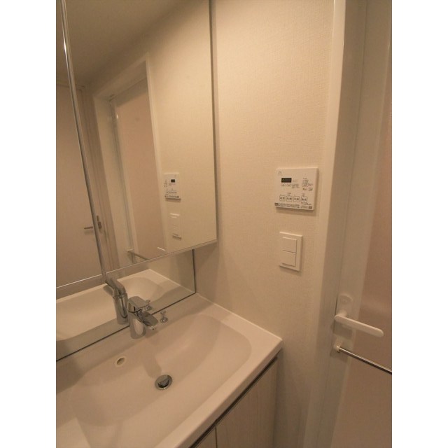 ラクレイス横濱関内0905号室 内観