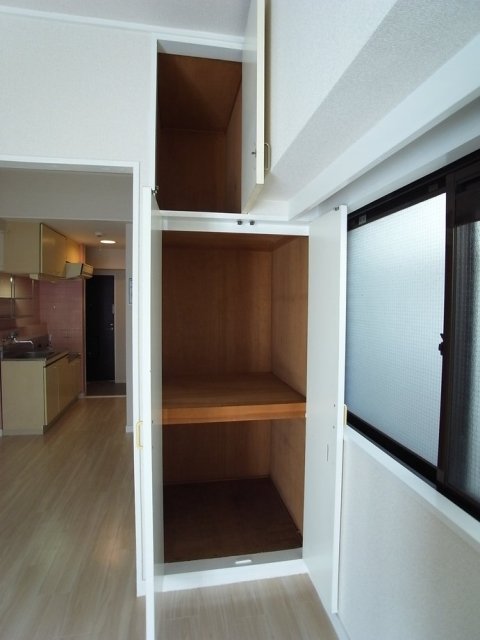 センチュリー東上野 収納