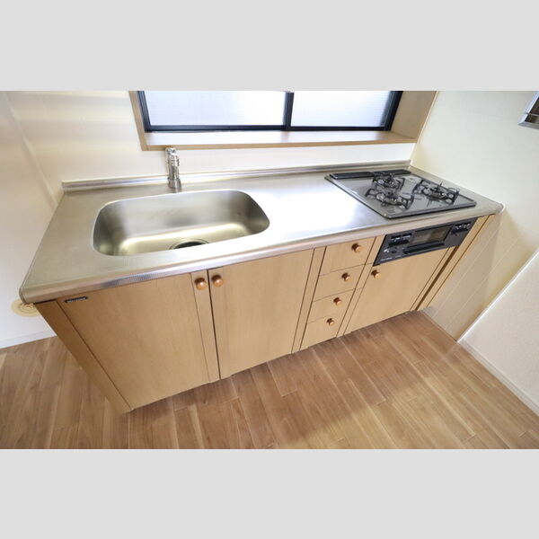 ファーストターフ鎌取　C システムキッチン