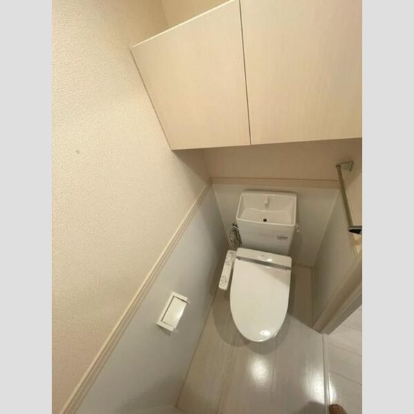 Elvita(エルヴィータ) 温水洗浄暖房便座付き