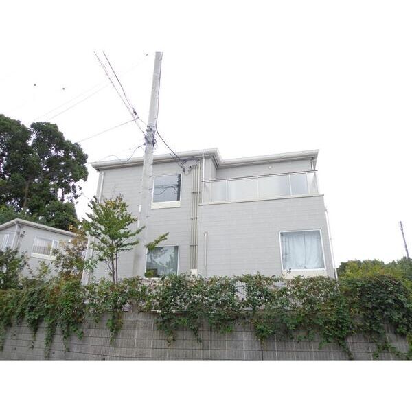 Grove　GardenA棟201号室 エントランス