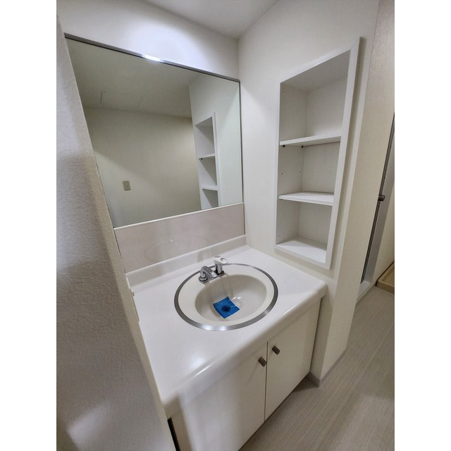 市川東レジデンス0505号室 内観