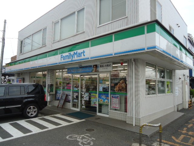 オアシス久米101号室 ファミリーマート久米川辻店まで852ｍ