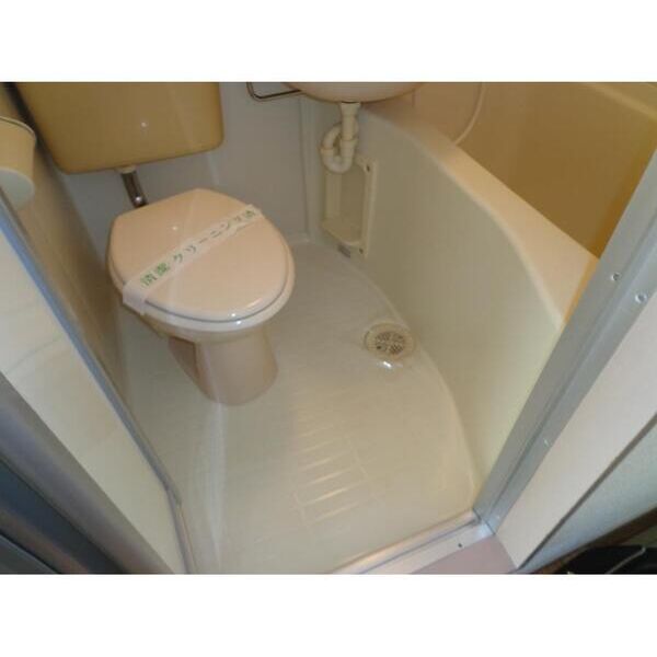 エステートピア忠生201号室 トイレ