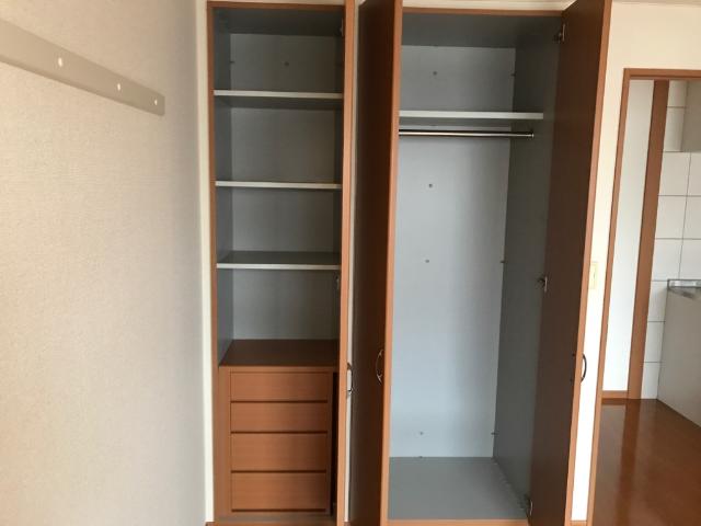 コンフォースさくら203号室 クローゼット