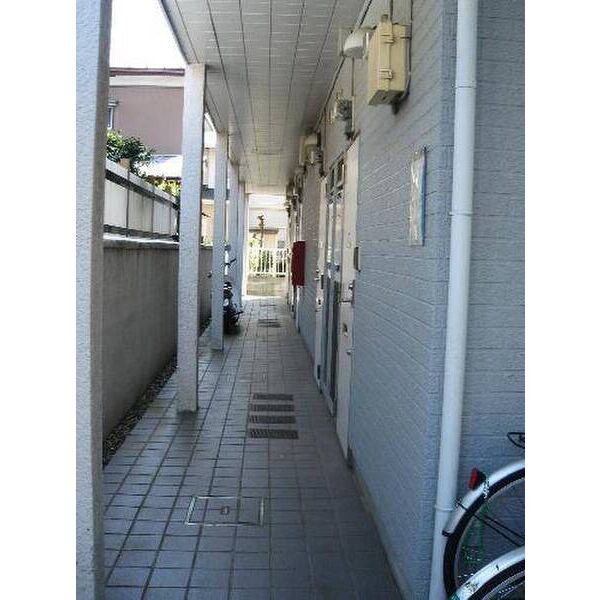 ジュネパレス千葉第050202号室 1階通路