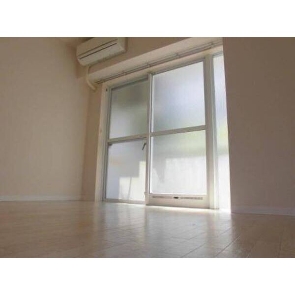 ラ・レジダンス・ド・ピエール リビング