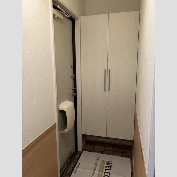 グランモア202号室 玄関