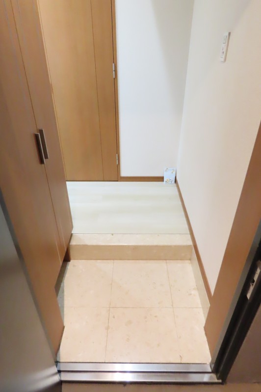 Duo Stage白金高輪2階 玄関