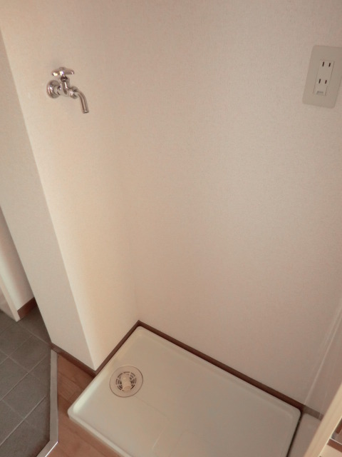 グランディオール白楽0603号室 防水板