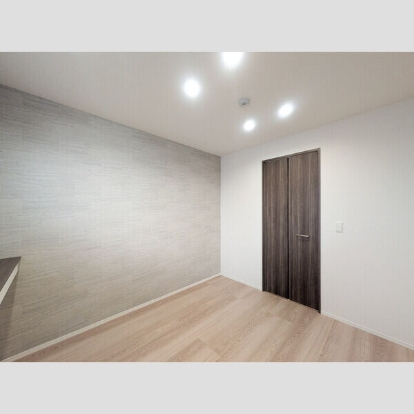 ノーブルヴィラ曙町203号室 洋室