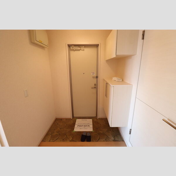 サニーリヴ　B 玄関