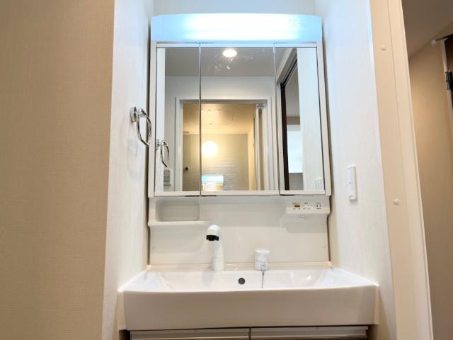 ゼフィール 洗髪洗面化粧台