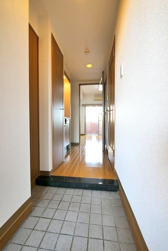 シンシア大森本町703号室 同建物別部屋の参考画像