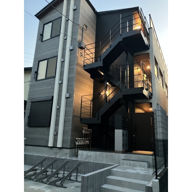 HALE伊勢原203号室 外観