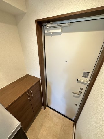 Felice辻堂106号室 玄関