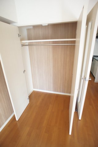 ニュー千葉稲毛ビル 収納スペース豊富です