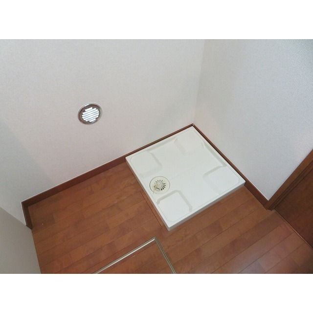 フレックスＲＴ－Ｂ0101号室 洗濯機置き場