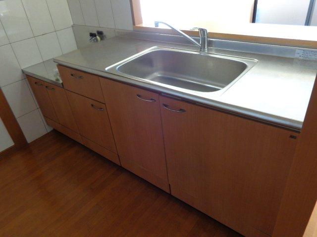 プラザ・シフォレⅠ00105号室 キッチン