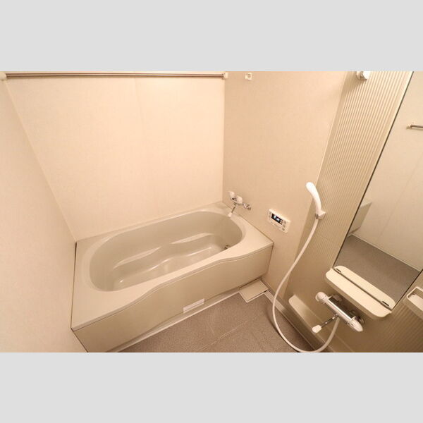 クローバーズヒル　B バス