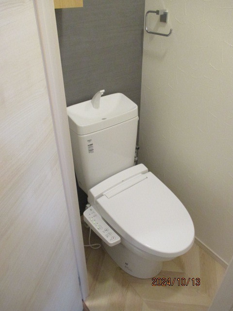 アミスタ湘南0302号室 シンプルで使いやすいトイレです