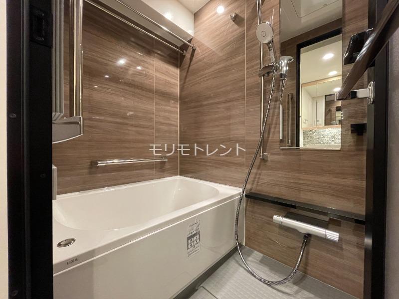 ピアース柿の木坂 室内写真