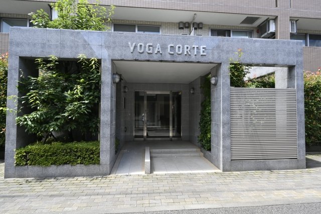 ヴォーガコルテ江古田3階 エントランス