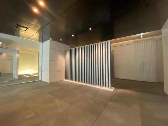 プラウドフラット渋谷富ヶ谷613号室 エントランス