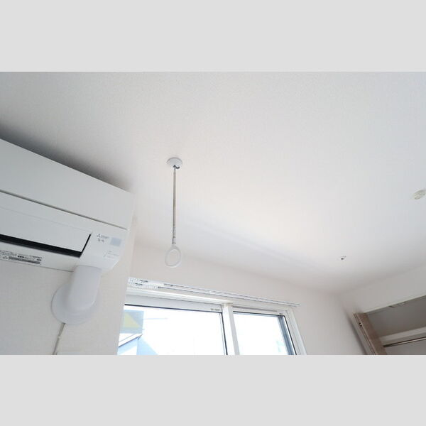 オークス207号室 室内物干し