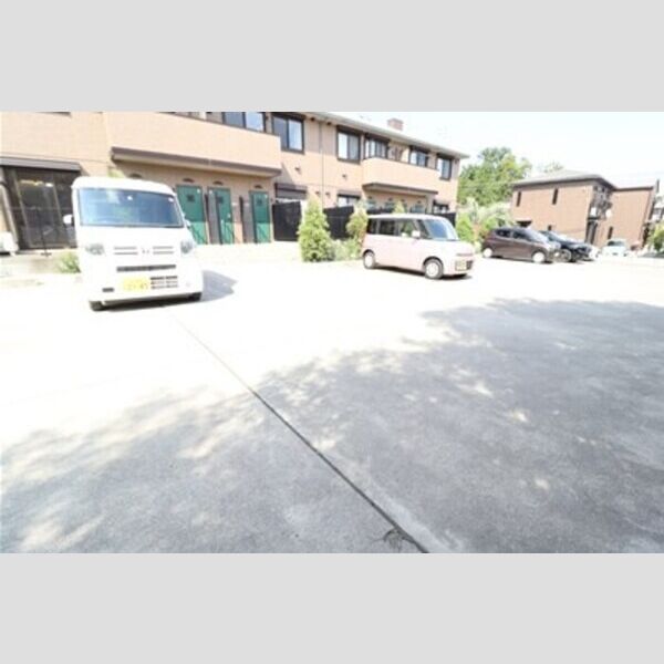 クライノモー　1 駐車場