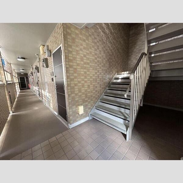 ジェンティーレ703102号室 エントランス