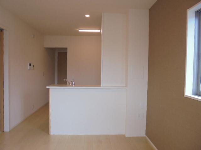 レヴメゾン神山参番館205号室 リビング（イメージ）