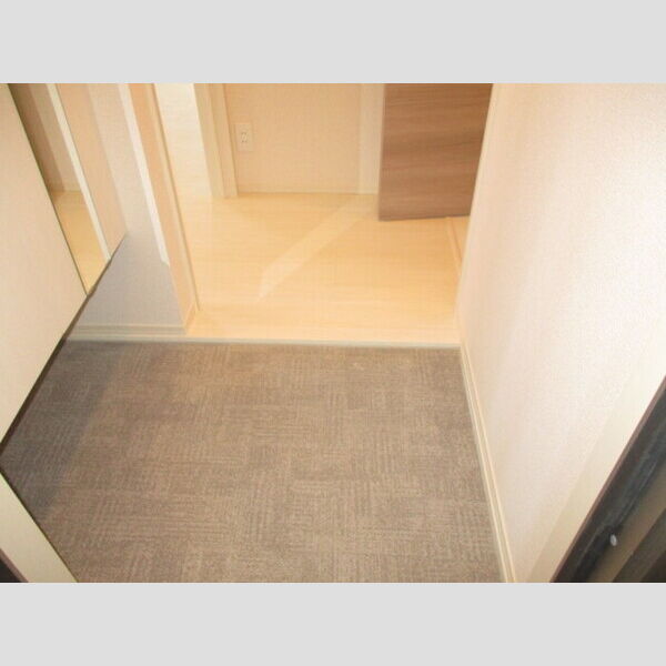 オッツⅢ 玄関　シューズボックス(トールタイプ)あり