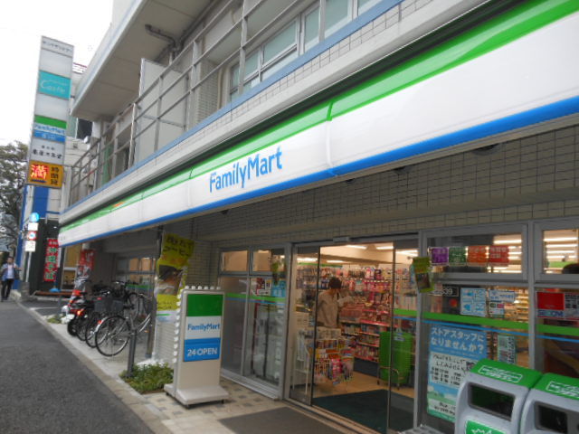 ガーラ駒沢大学5階 ファミリーマート