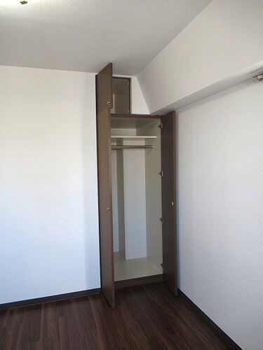 八王子明神町アーバンライフ クロゼット（２面採光の洋室）