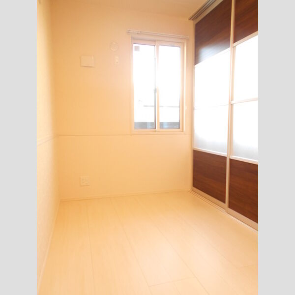 レセーナ203号室 洋室