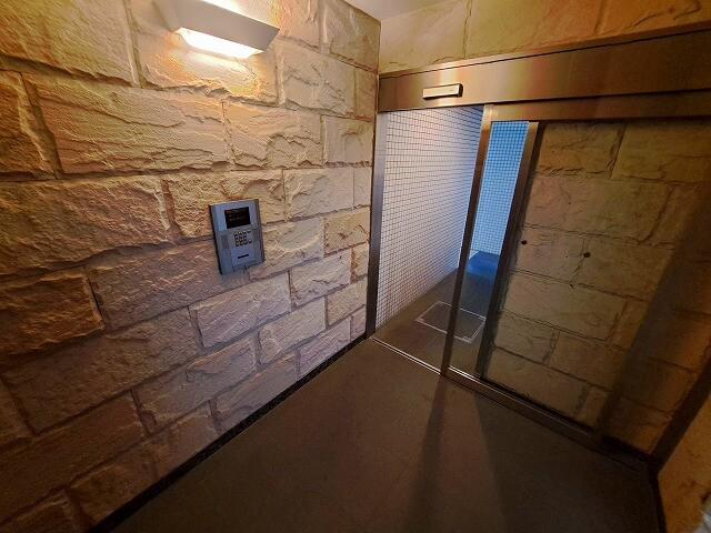 ザ　サンズコア　アパートメント エントランス