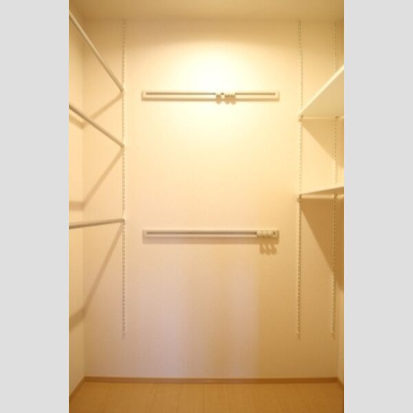 ソレーユ川口 ワンステップクローゼット