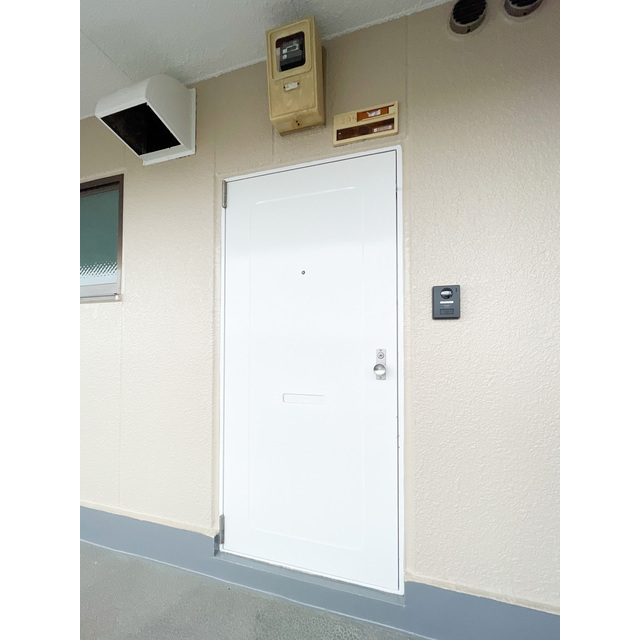 リブレス金町東水元　旧　第六竹石マンション306号室 玄関