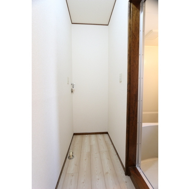 ハイツ中田202号室 洗濯機置き場