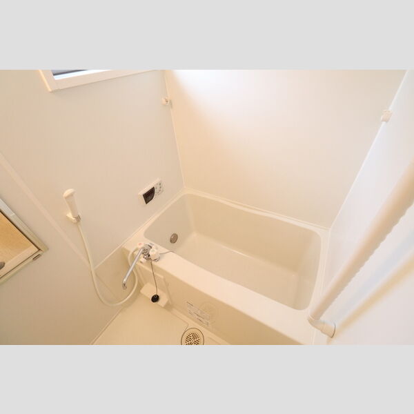 ソレイユ　B106号室 浴室