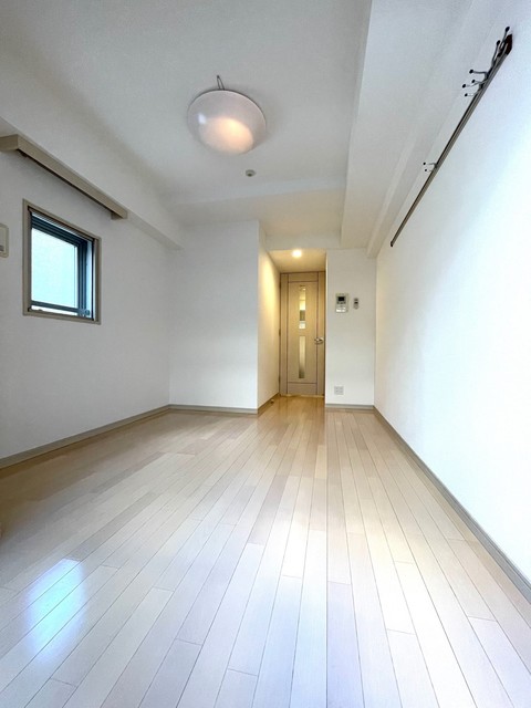 グランド・ガーラ横濱山下町3階 洋室