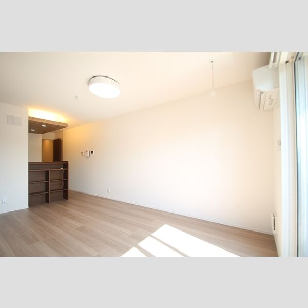 アヴァンス千住緑町 LDK