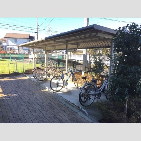 ヴェルデ 屋根付駐輪場