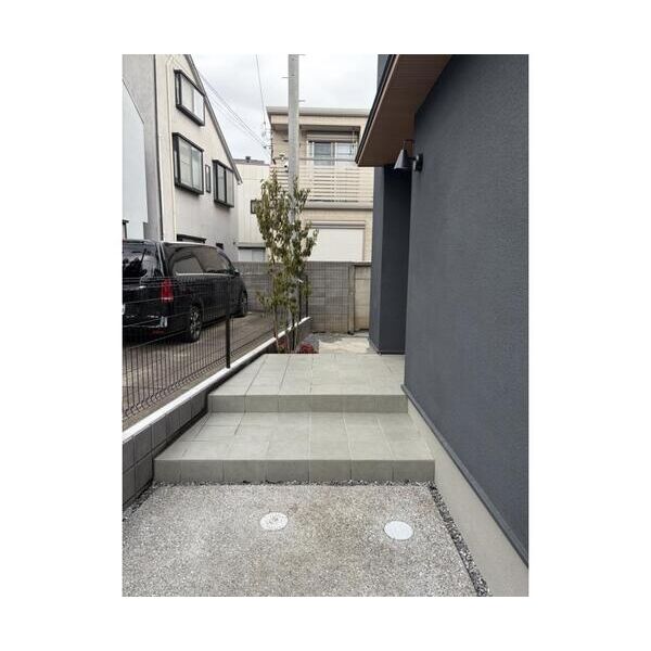 Kikorinoni1号室 エントランス